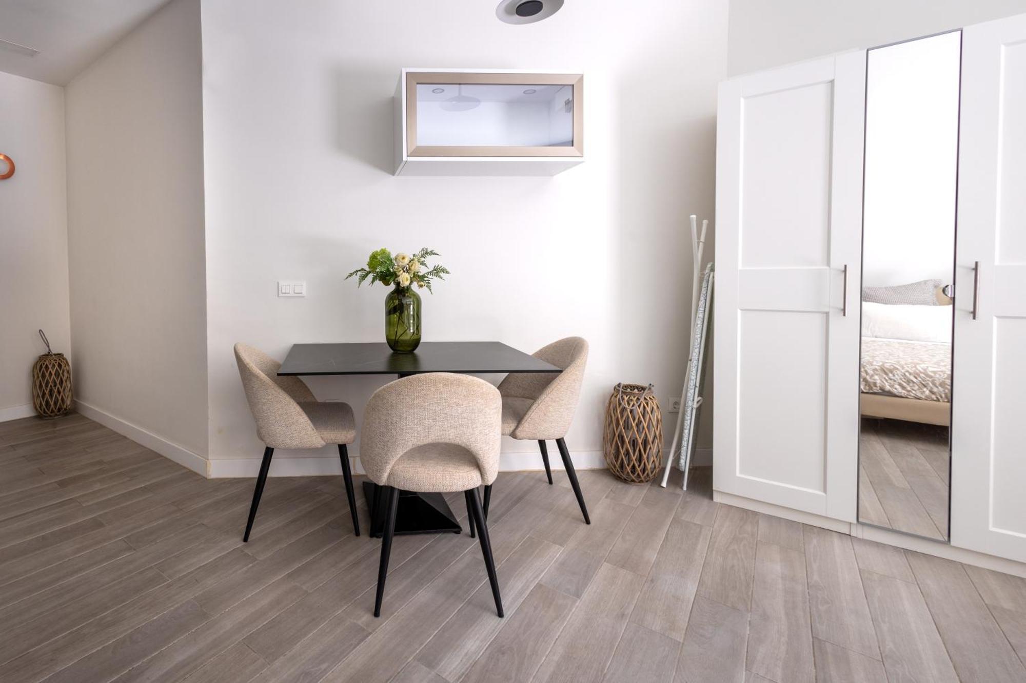 Premium Malagueta Suite Malaga Exterior photo