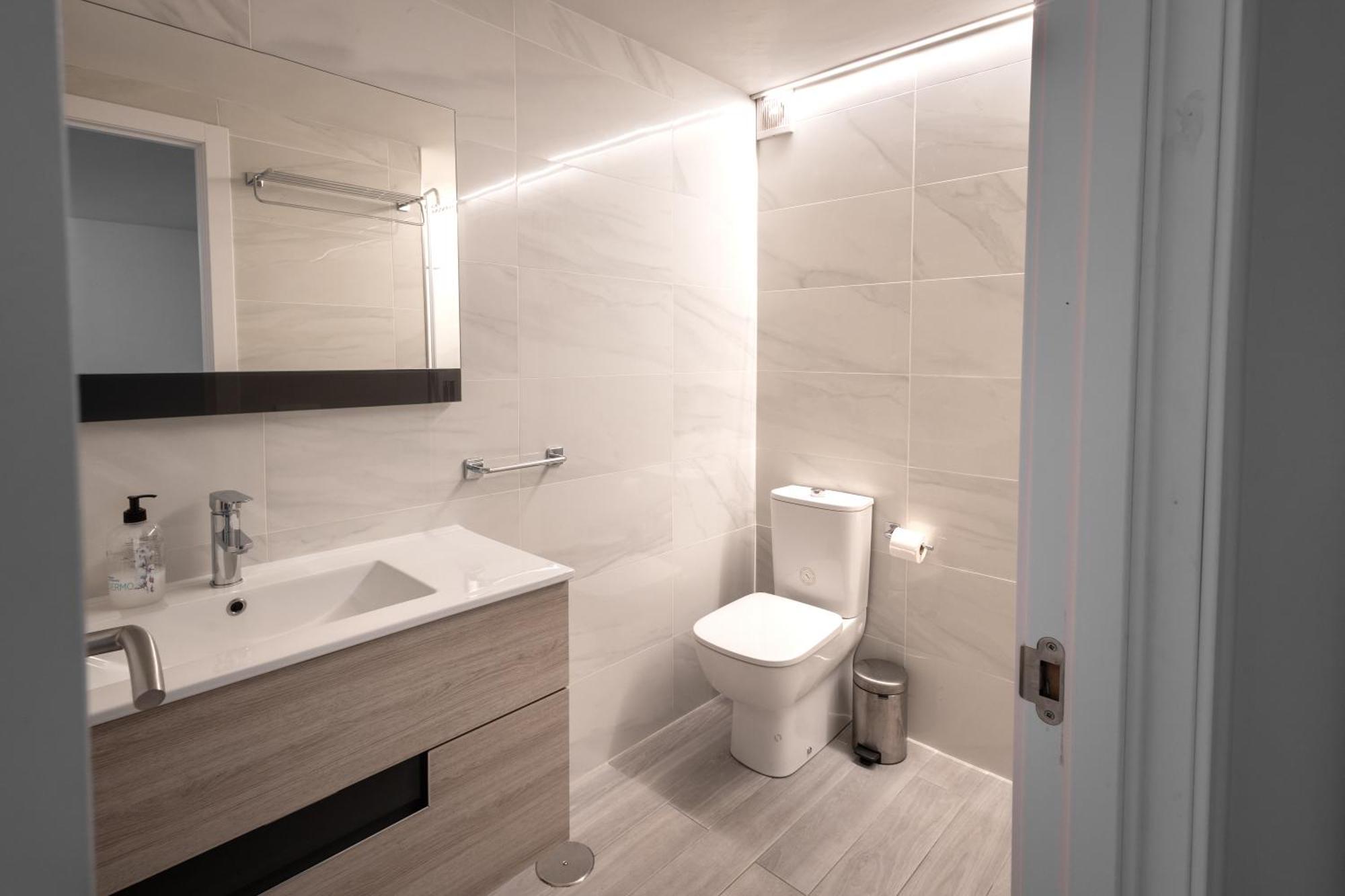 Premium Malagueta Suite Malaga Exterior photo